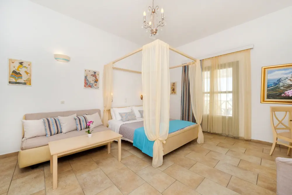 HOTEL: Hotel Mathios Village
