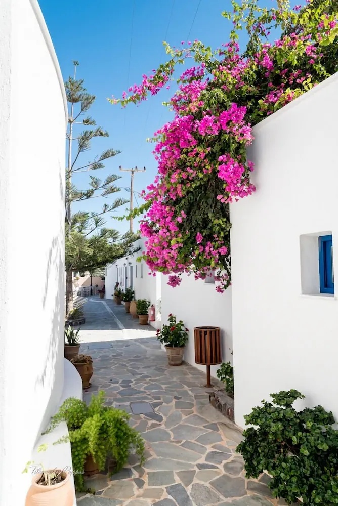 HOTEL: Hotel Mathios Village
