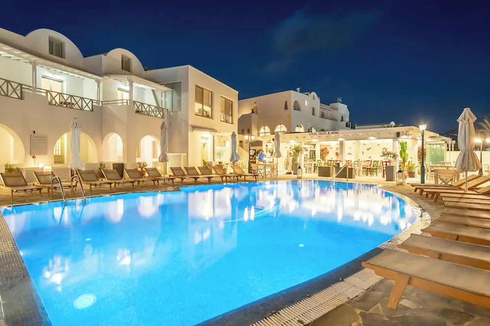 HOTEL: Hotel Mathios Village