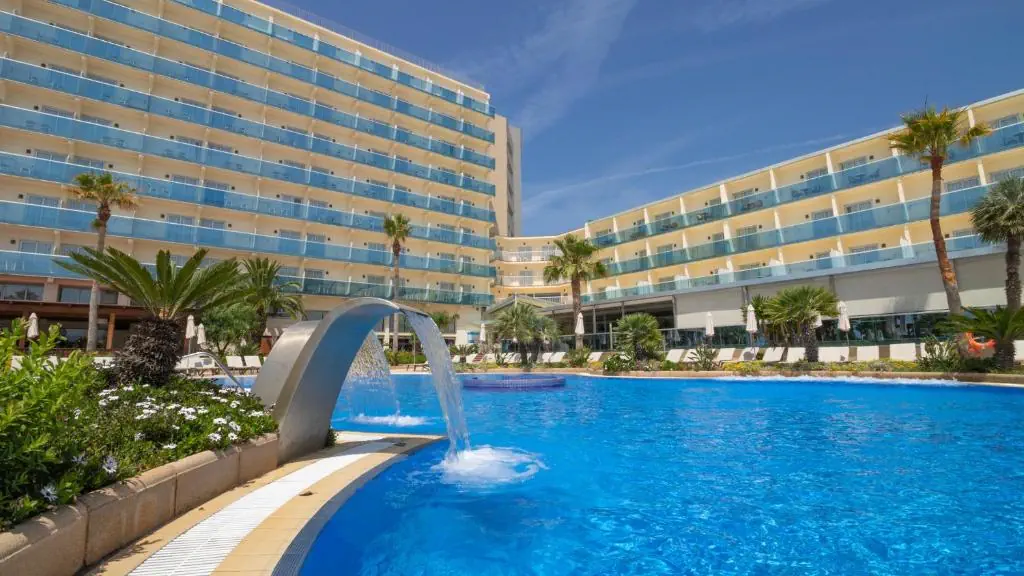 HOTEL: Golden Taurus Aquapark Resort