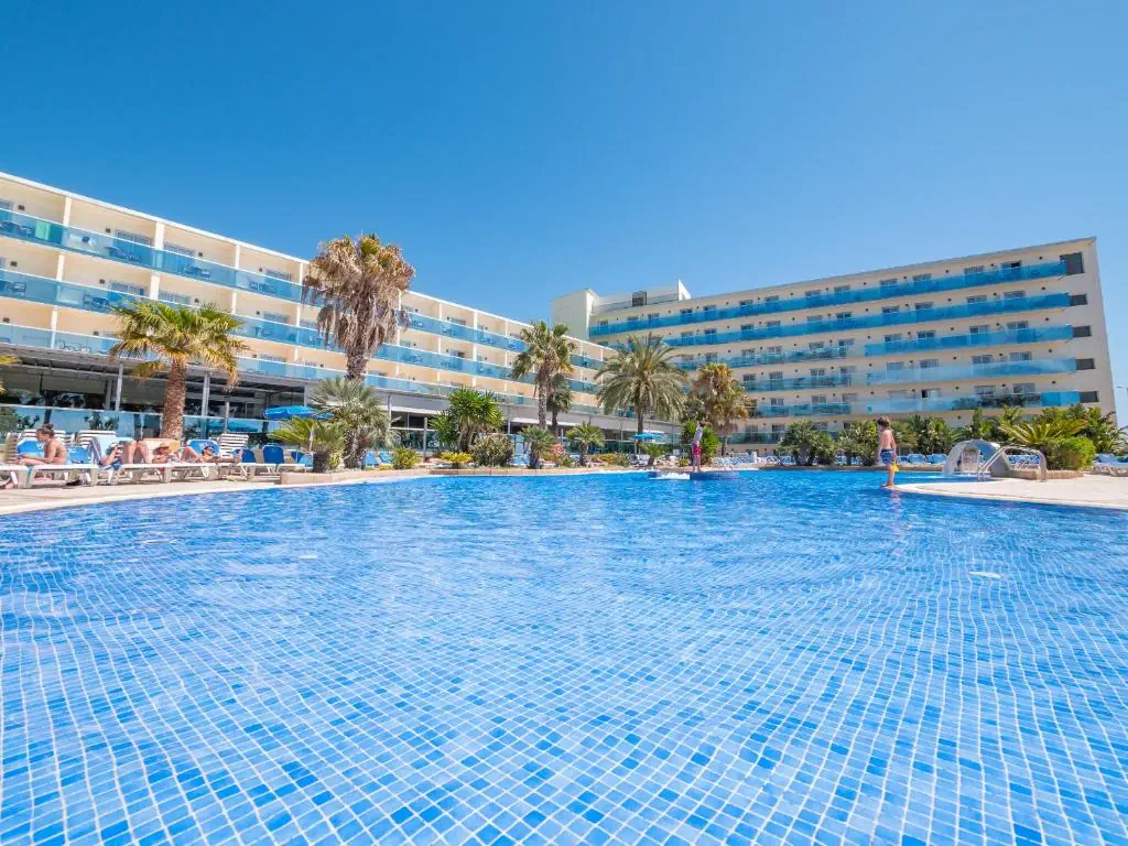 HOTEL: Golden Taurus Aquapark Resort