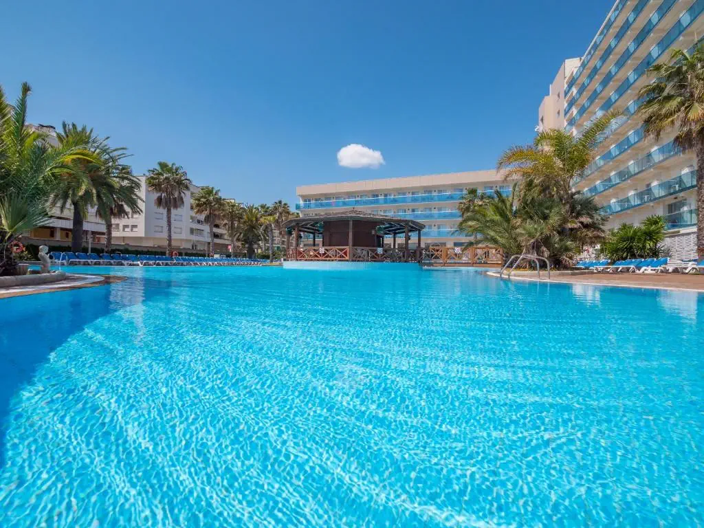 HOTEL: Golden Taurus Aquapark Resort
