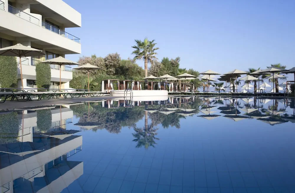 Thalassa Beach Resort photo 1