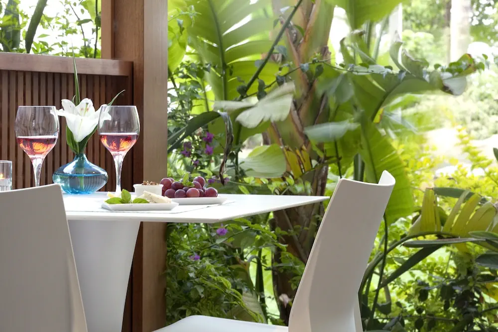 HOTEL: Capo Bay Hotel
