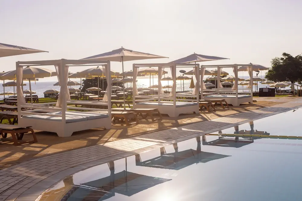 HOTEL: Capo Bay Hotel