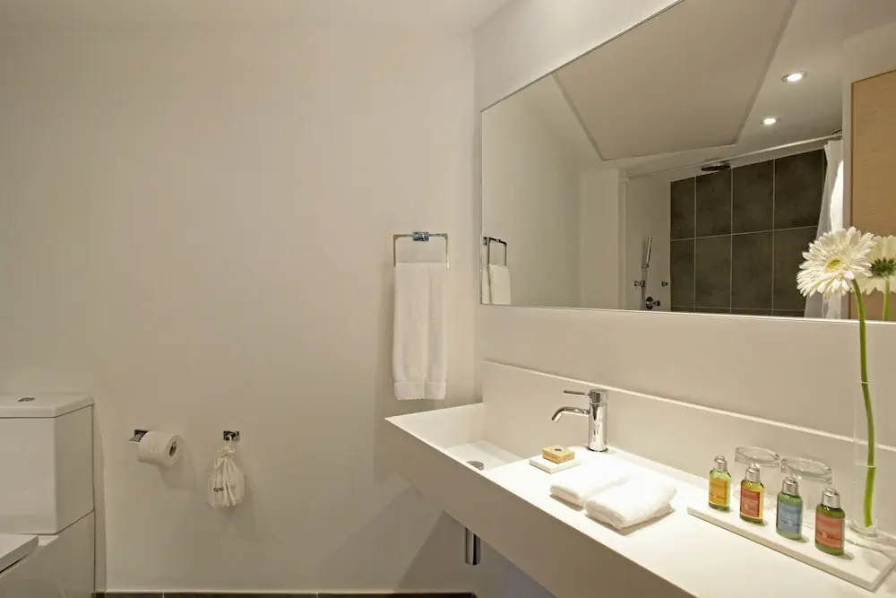 HOTEL: Capo Bay Hotel