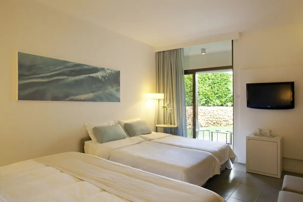 HOTEL: Capo Bay Hotel