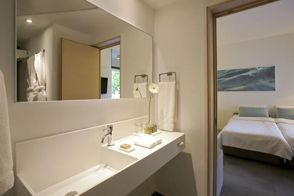 HOTEL: Capo Bay Hotel