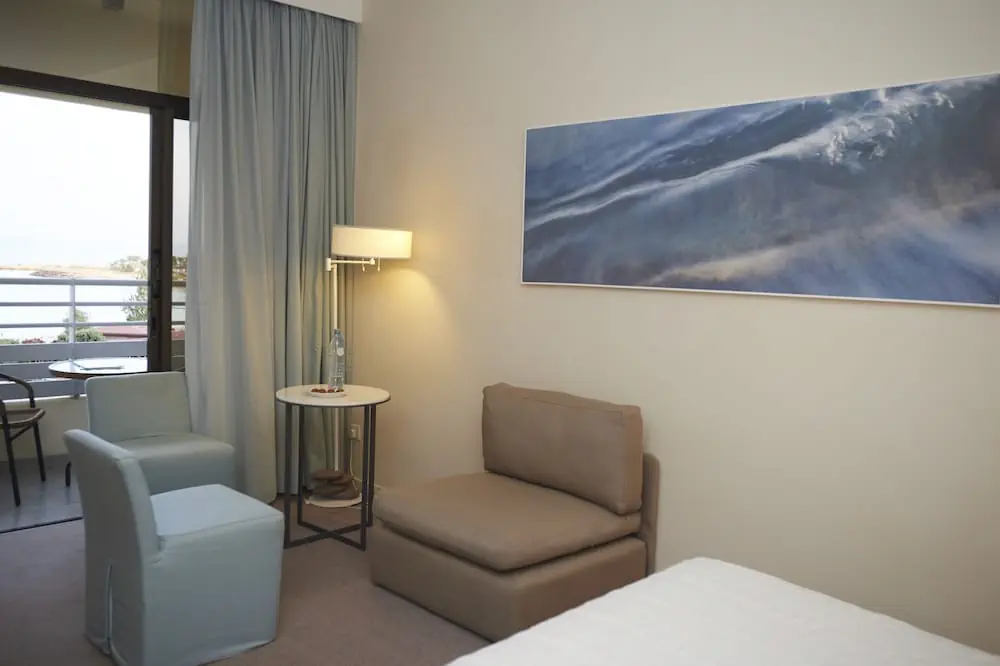 HOTEL: Capo Bay Hotel