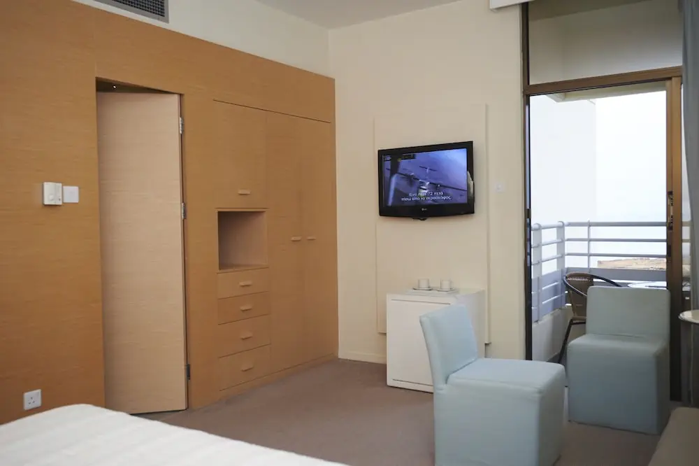 HOTEL: Capo Bay Hotel