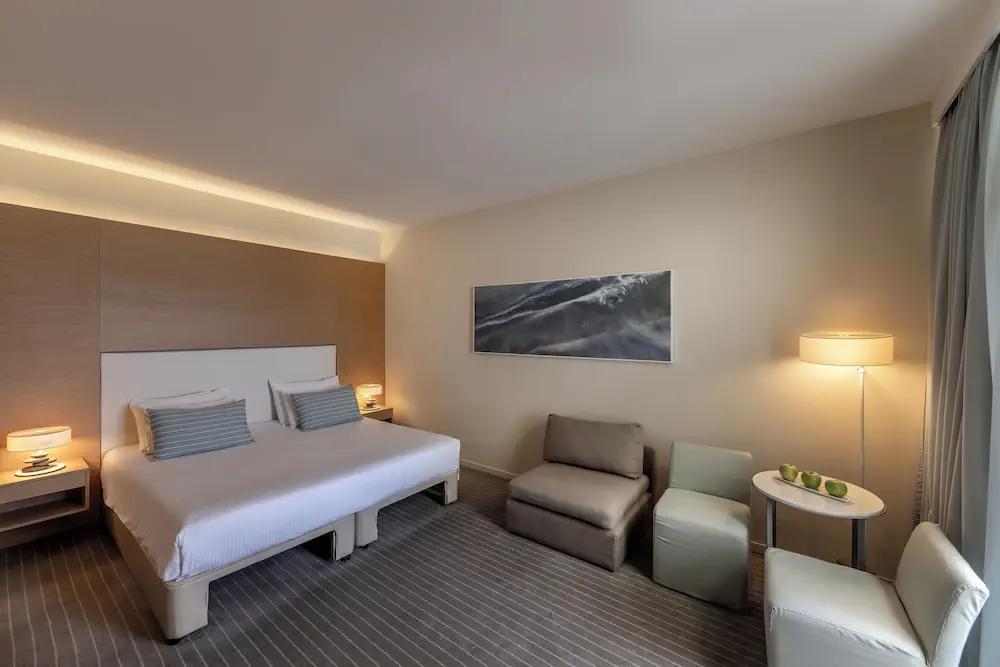 HOTEL: Capo Bay Hotel
