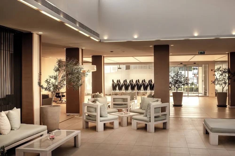 HOTEL: Capo Bay Hotel