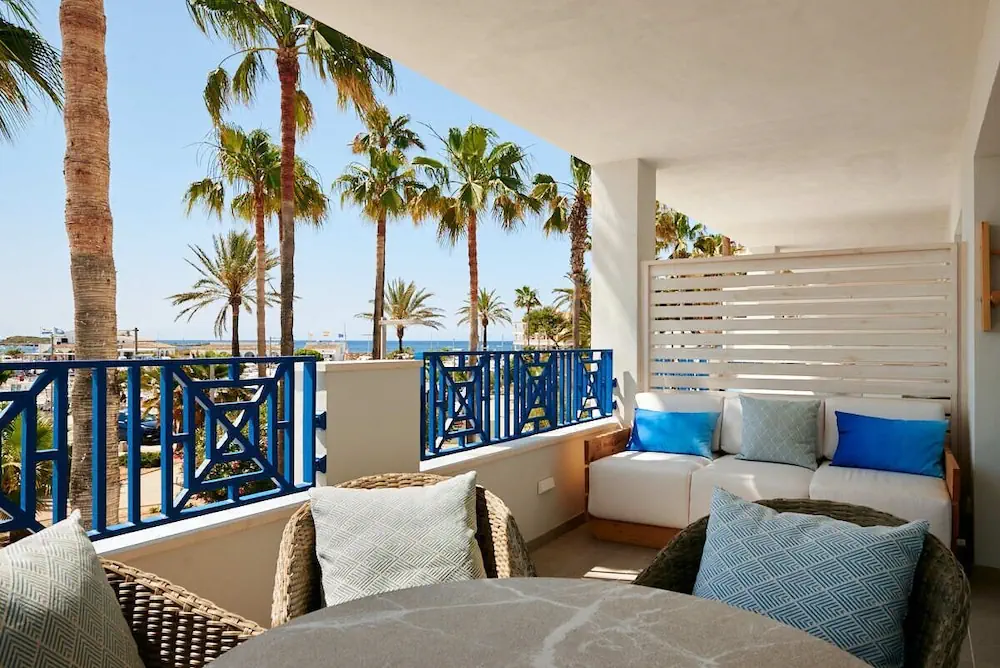 HOTEL: Hotel Honucai