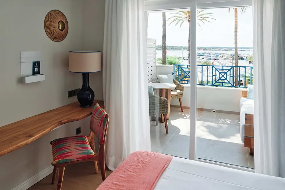 HOTEL: Hotel Honucai
