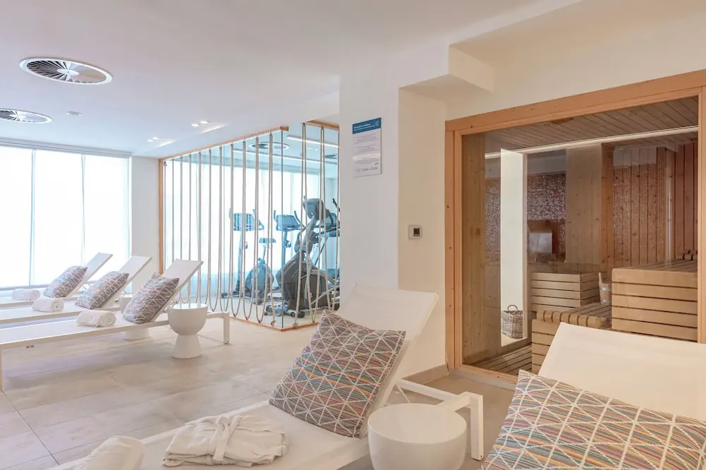 HOTEL: Hotel Honucai