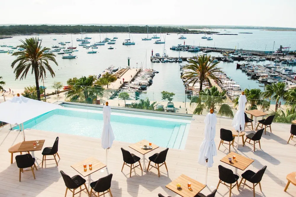 HOTEL: Hotel Honucai