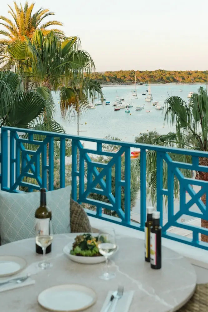 HOTEL: Hotel Honucai