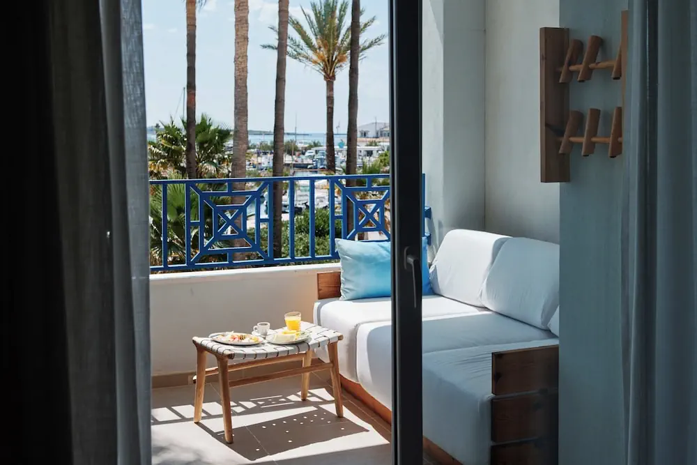 HOTEL: Hotel Honucai