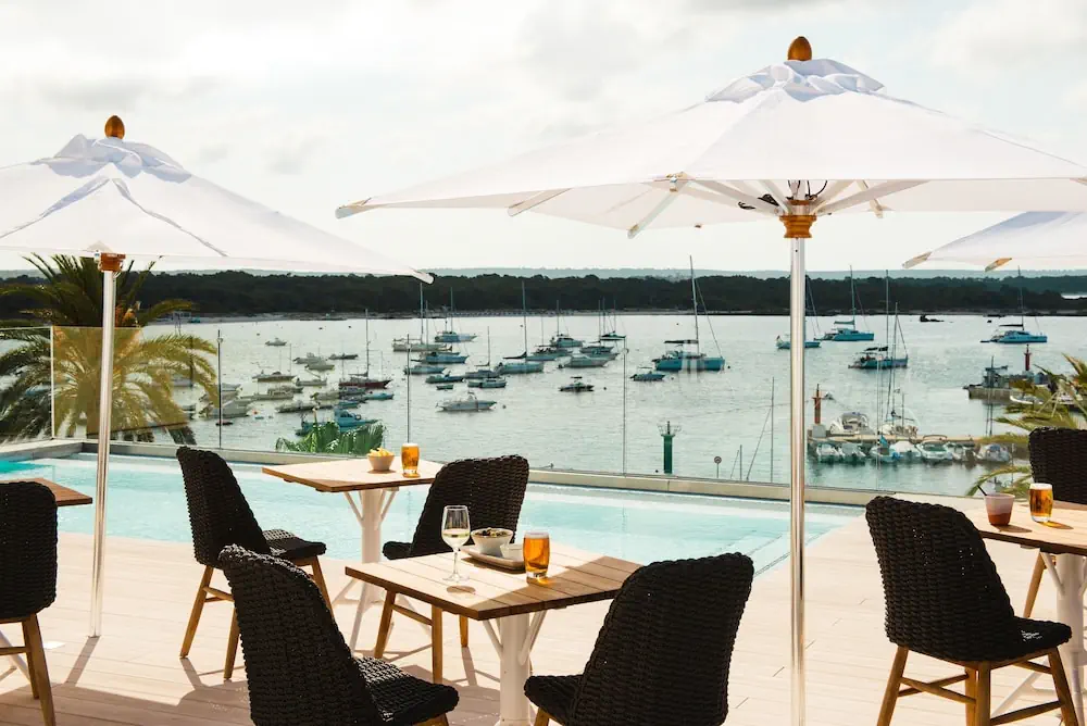 HOTEL: Hotel Honucai