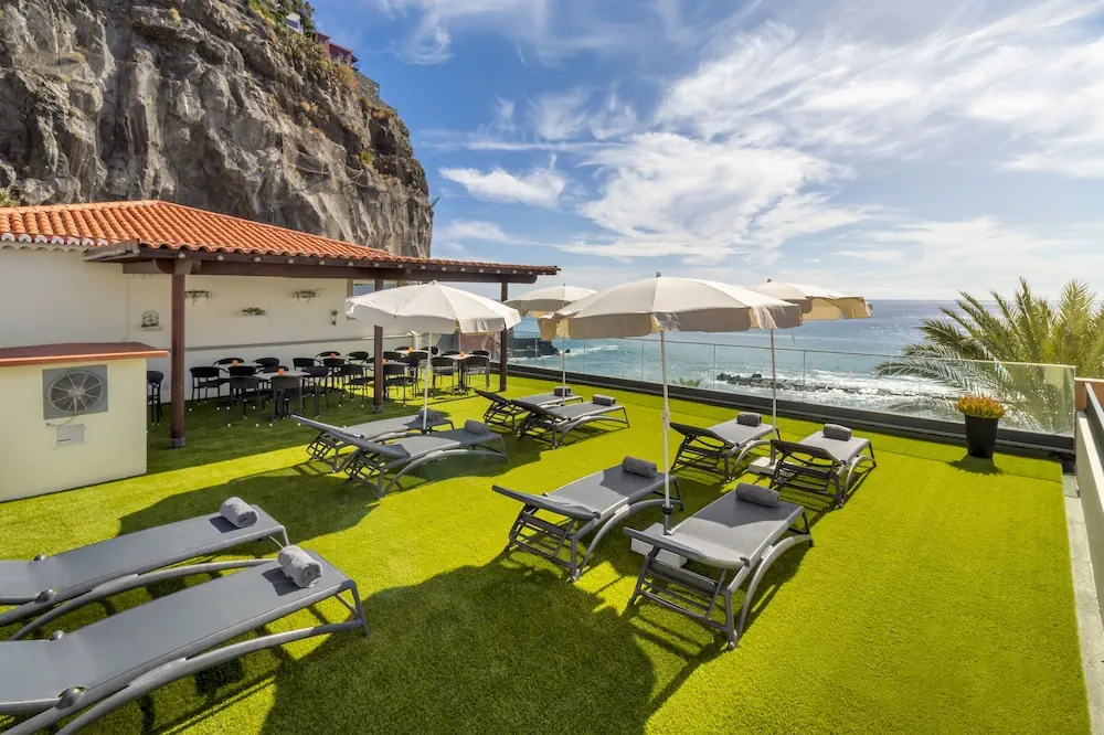 HOTEL: Enotel Sunset Bay