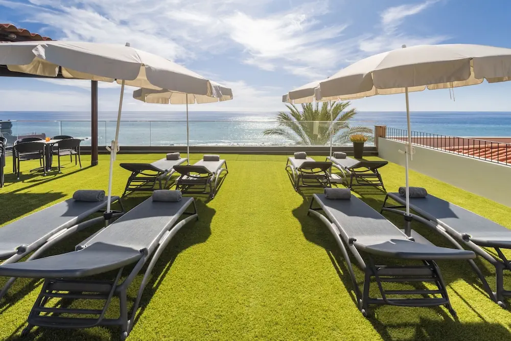 HOTEL: Enotel Sunset Bay