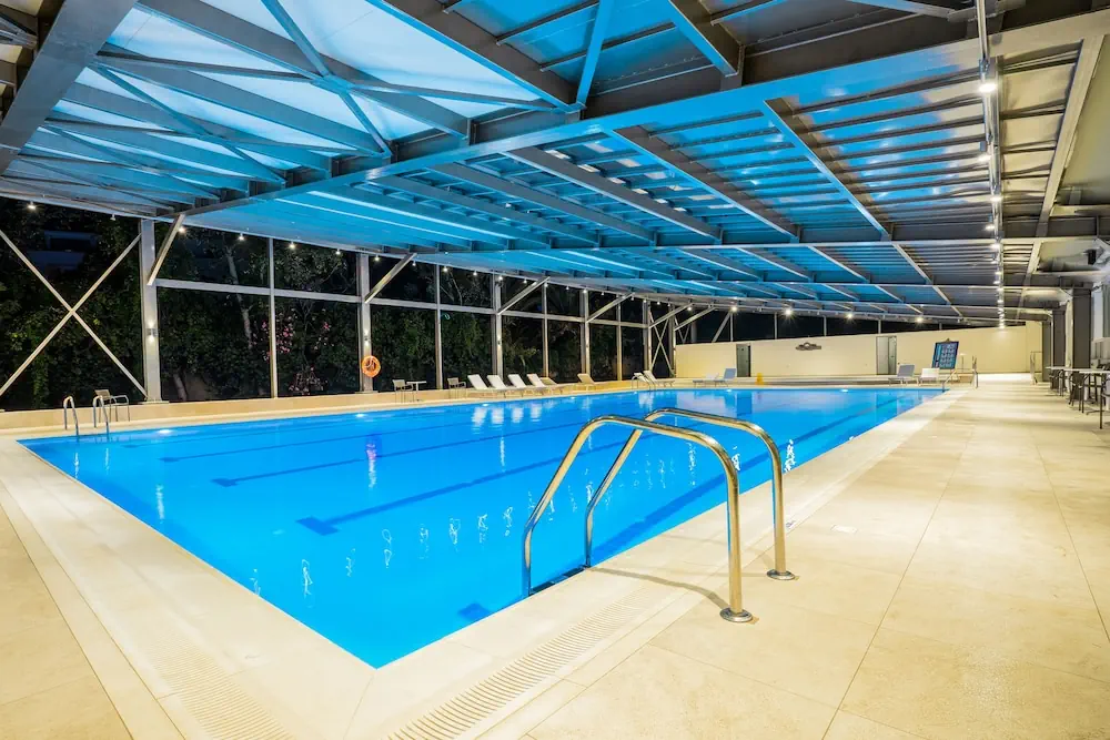 HOTEL: Apollo Beach