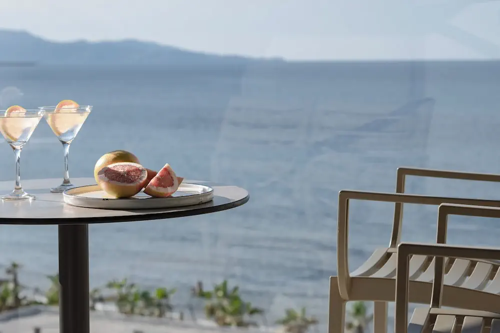 HOTEL: Arina Beach Resort