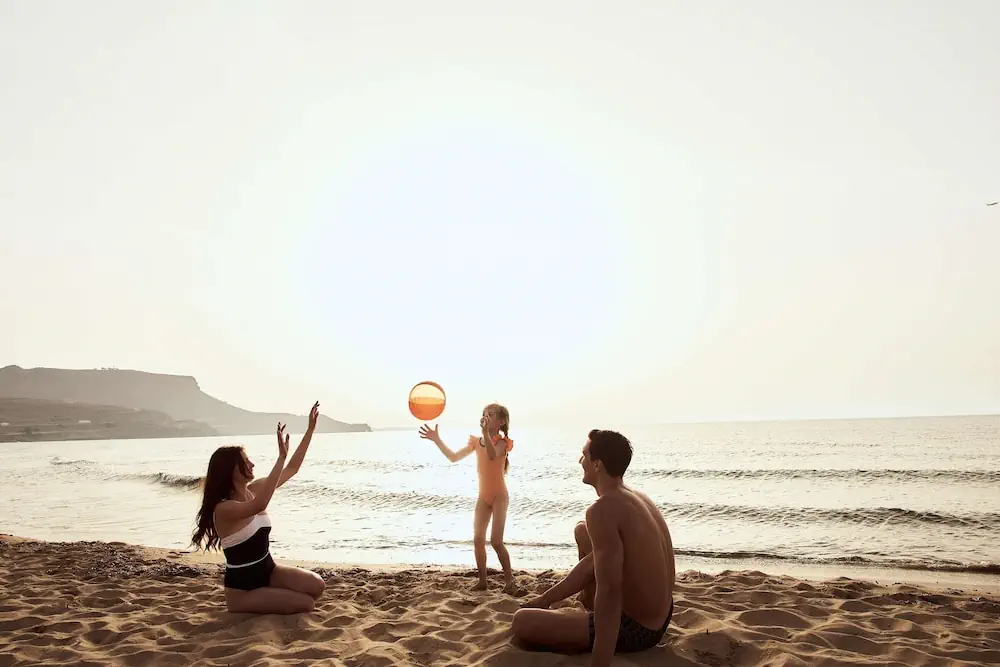 HOTEL: Arina Beach Resort