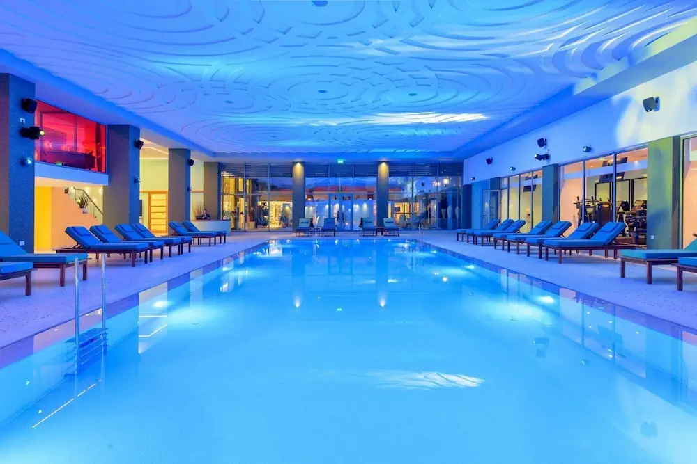 HOTEL: Arina Beach Resort