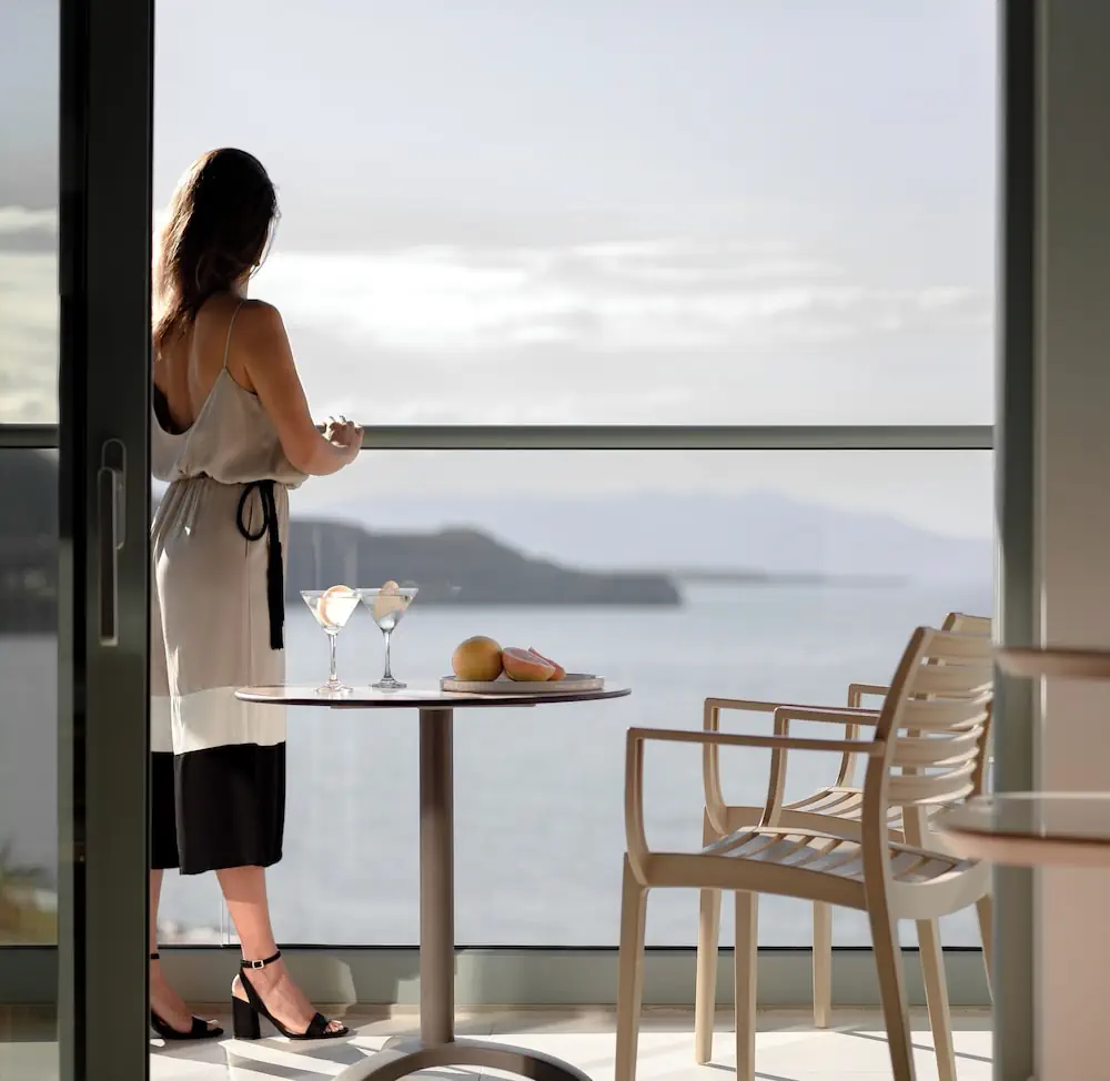 HOTEL: Arina Beach Resort