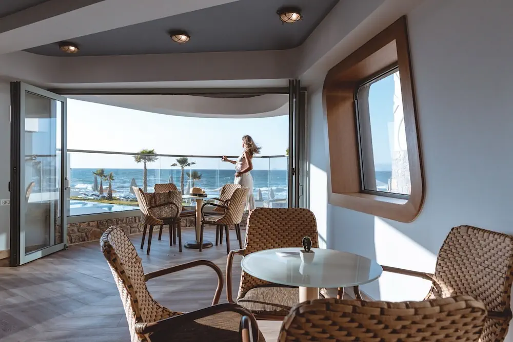 HOTEL: Arina Beach Resort