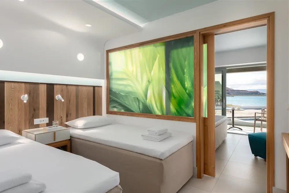HOTEL: Arina Beach Resort