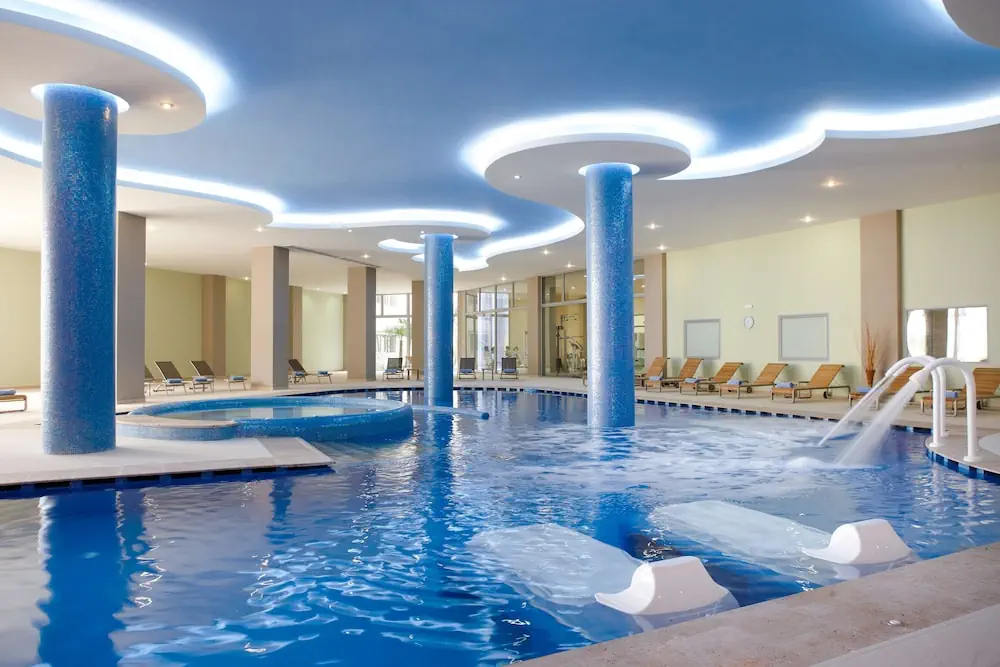 HOTEL: Atrium Platinum Luxury Resort Hotel and Spa