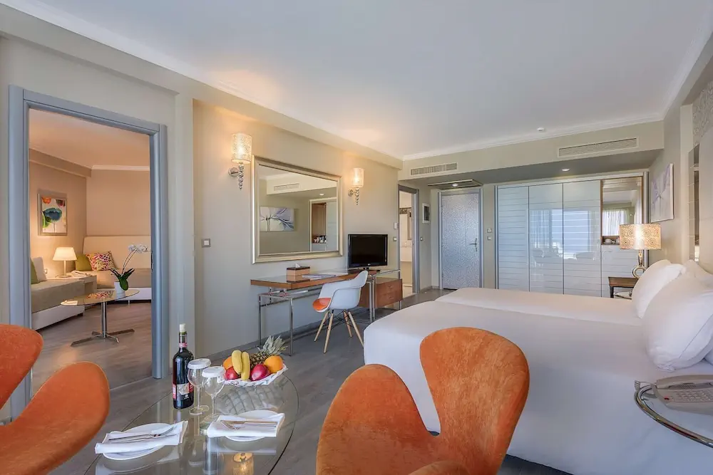 HOTEL: Atrium Platinum Luxury Resort Hotel and Spa