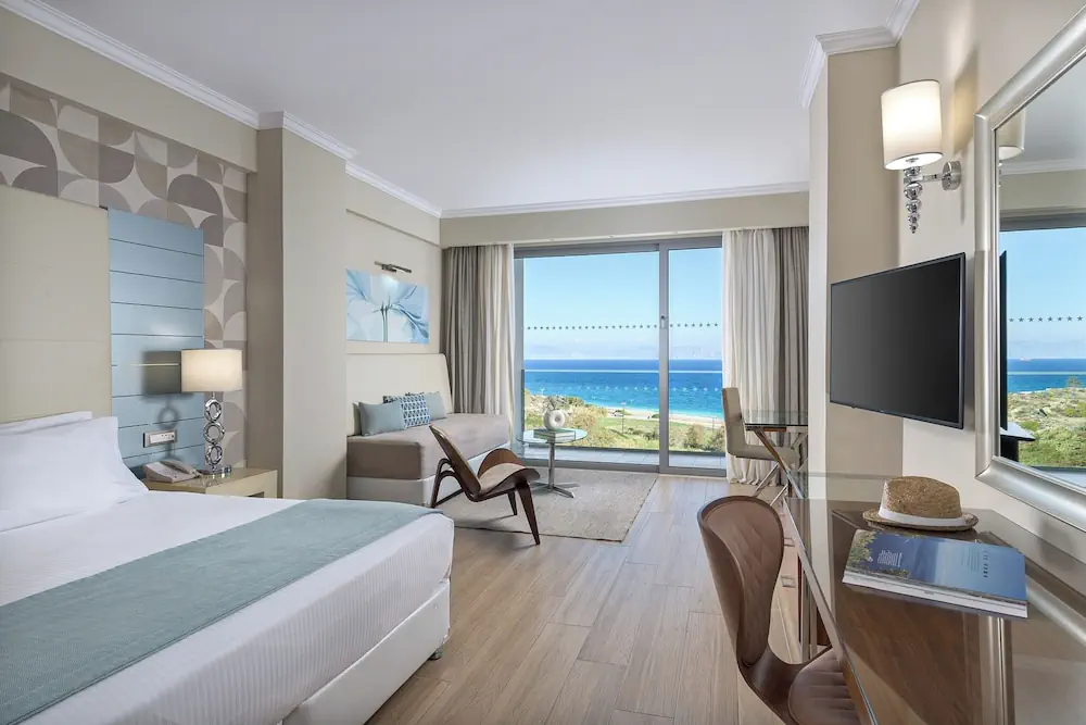 HOTEL: Atrium Platinum Luxury Resort Hotel and Spa