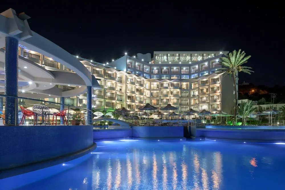 HOTEL: Atrium Platinum Luxury Resort Hotel and Spa