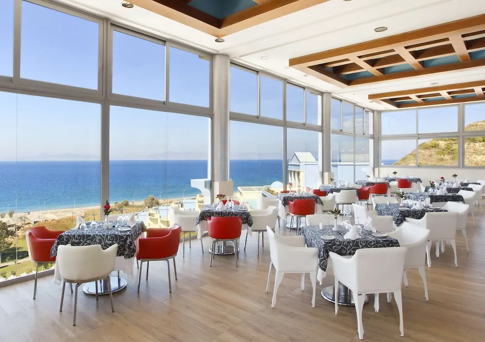 HOTEL: Atrium Platinum Luxury Resort Hotel and Spa