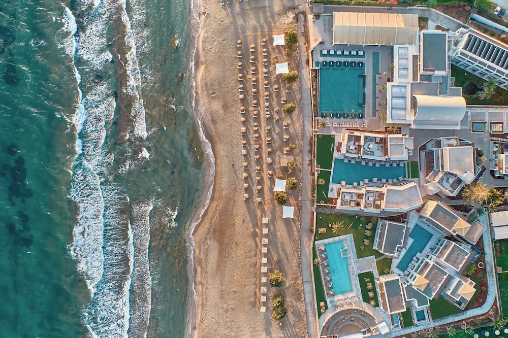 HOTEL: Paralos Kosta Alímia