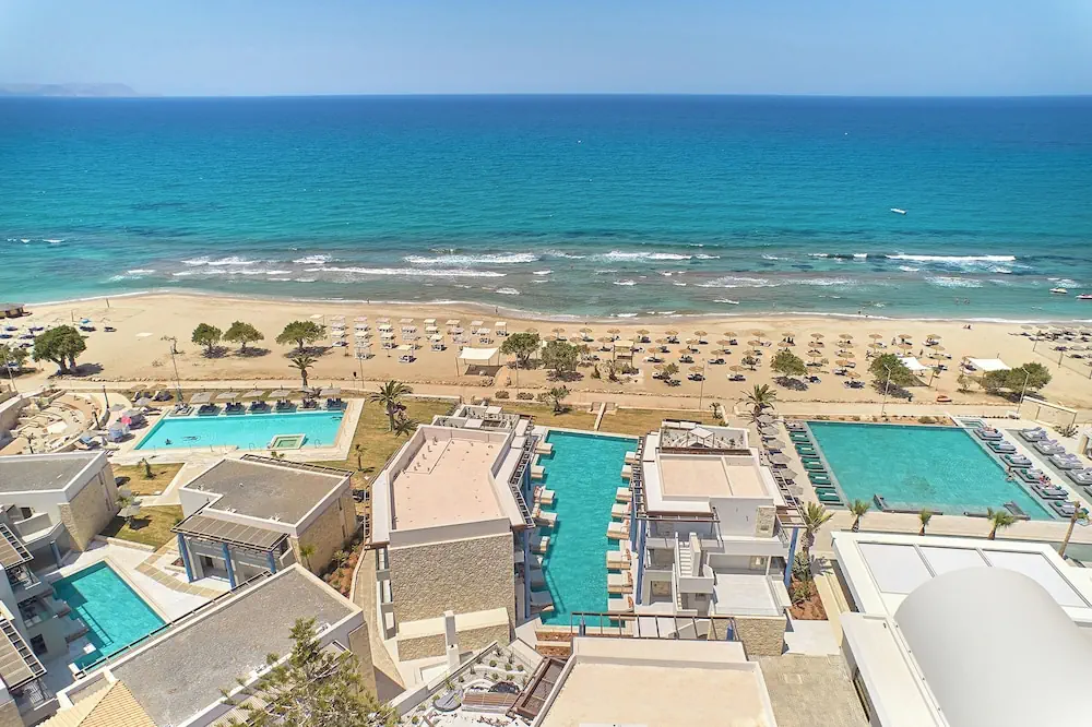 HOTEL: Paralos Kosta Alímia
