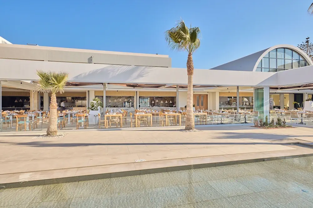 HOTEL: Paralos Kosta Alímia