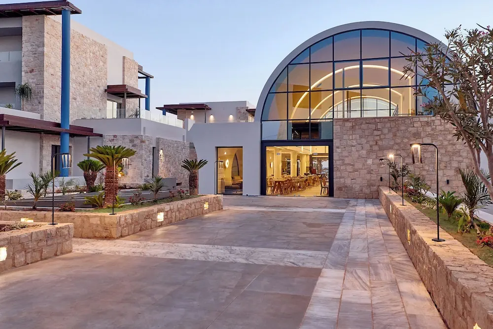 HOTEL: Paralos Kosta Alímia