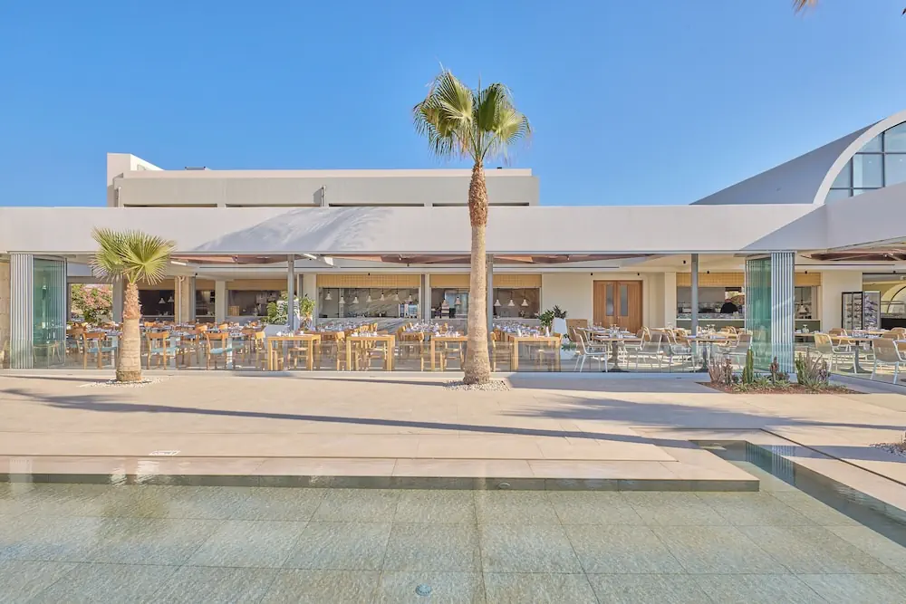 HOTEL: Paralos Kosta Alímia