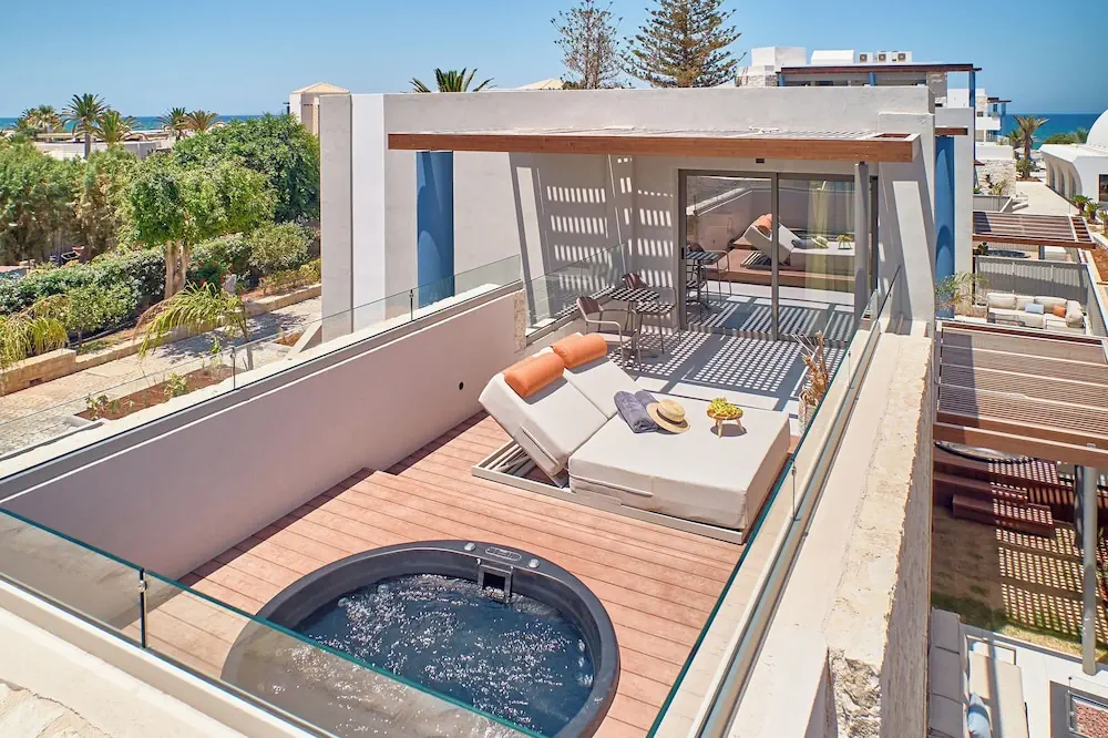 HOTEL: Paralos Kosta Alímia