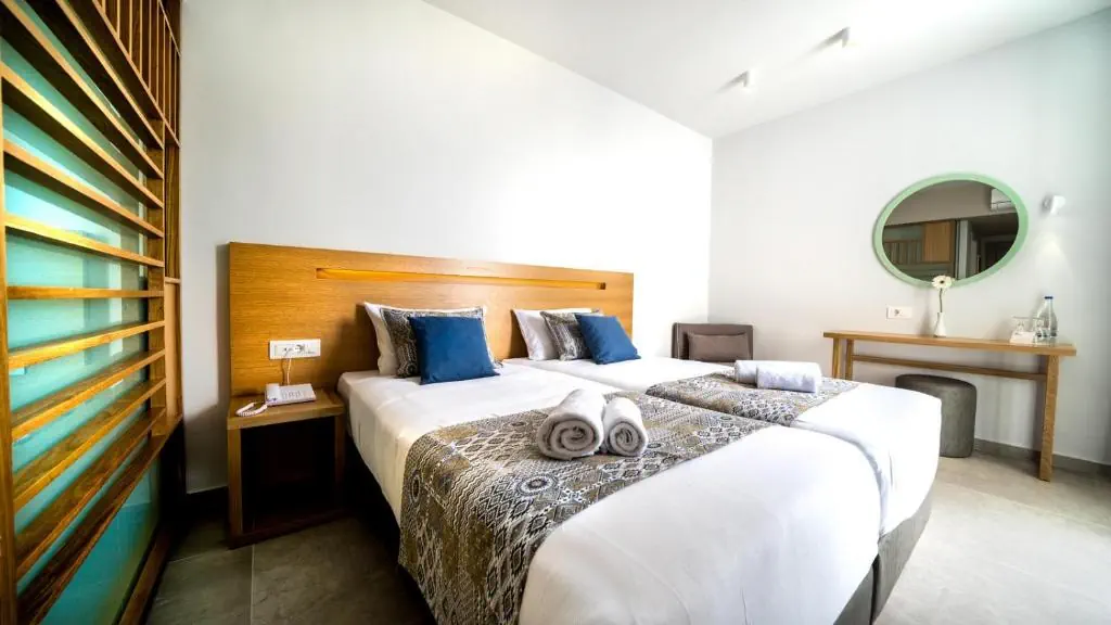 HOTEL: Adele Beach Hotel