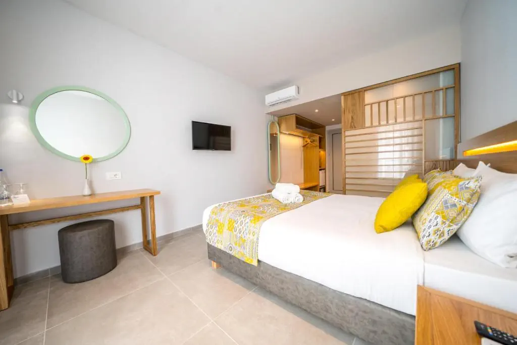 HOTEL: Adele Beach Hotel
