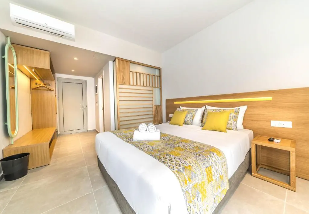 HOTEL: Adele Beach Hotel