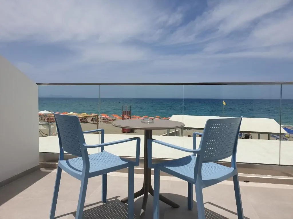 HOTEL: Adele Beach Hotel