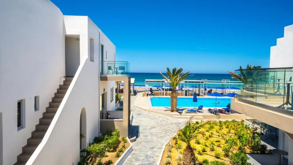 HOTEL: Adele Beach Hotel