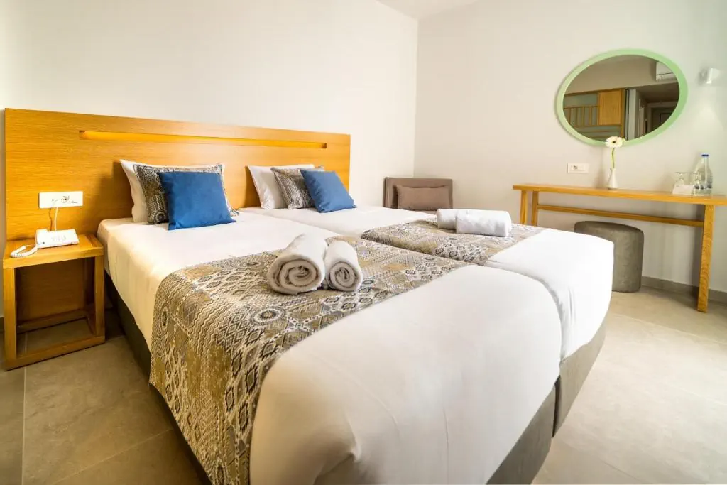 HOTEL: Adele Beach Hotel