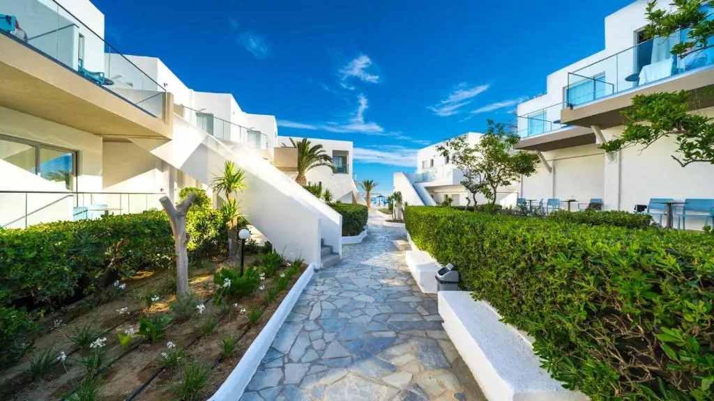 HOTEL: Adele Beach Hotel